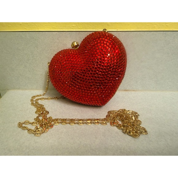 J.‎ Tiras Heart Red Rhinestone Evening Bah Purse